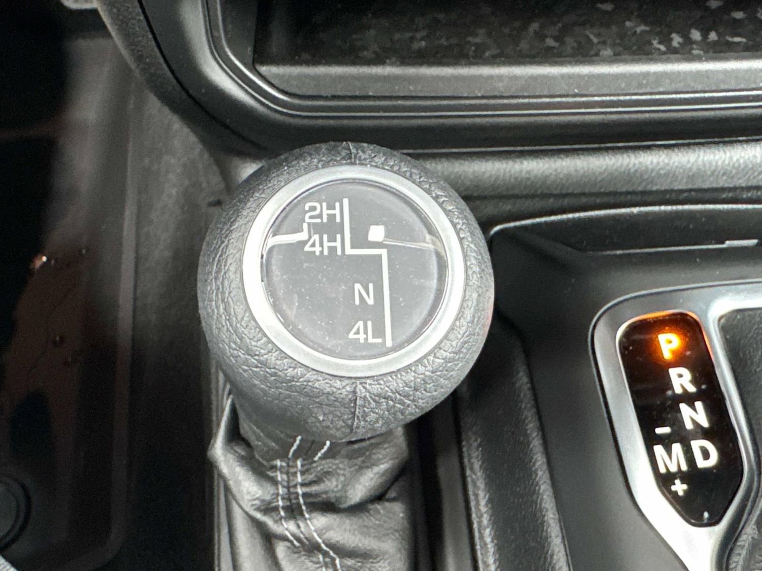 New 2025 Jeep Gladiator Sport AWD/4WD image 31