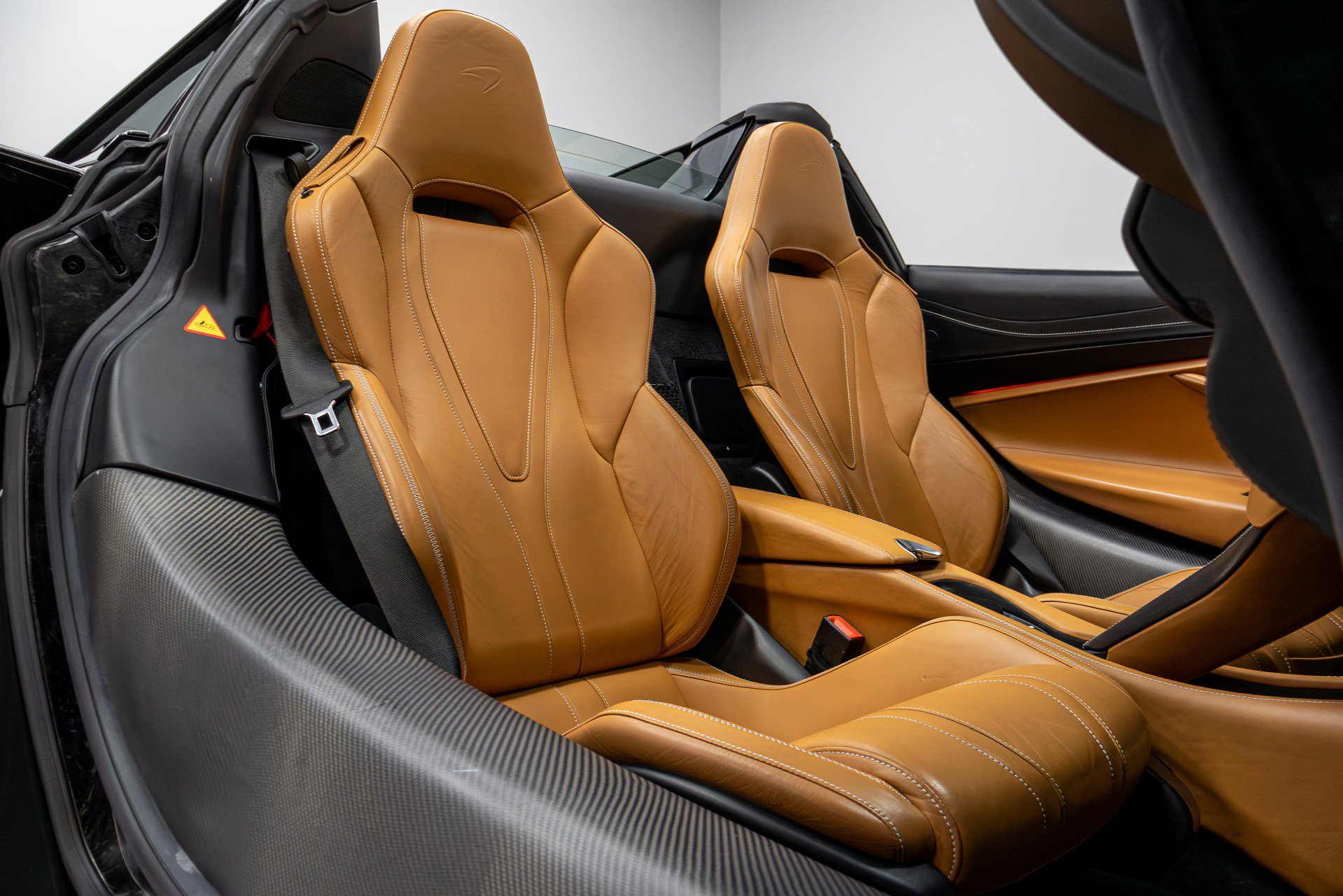 Used 2019 McLaren 720S Luxury RWD image 23