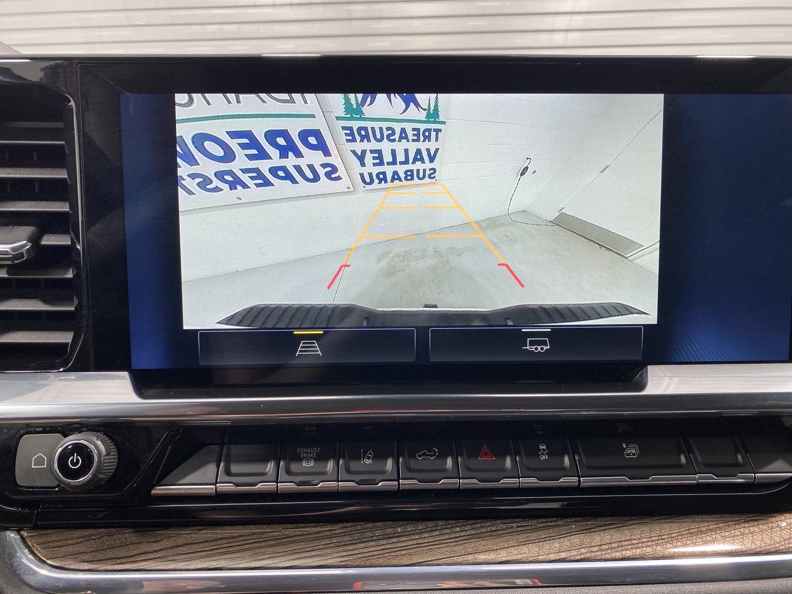 Used 2025 Chevrolet Silverado 3500 LT AWD/4WD image 17