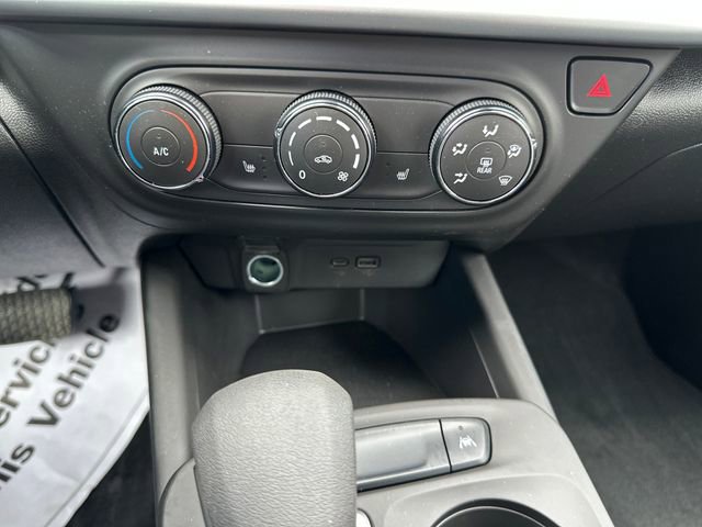 Used 2024 Chevrolet Trax LS w/ LS Convenience Package image 16