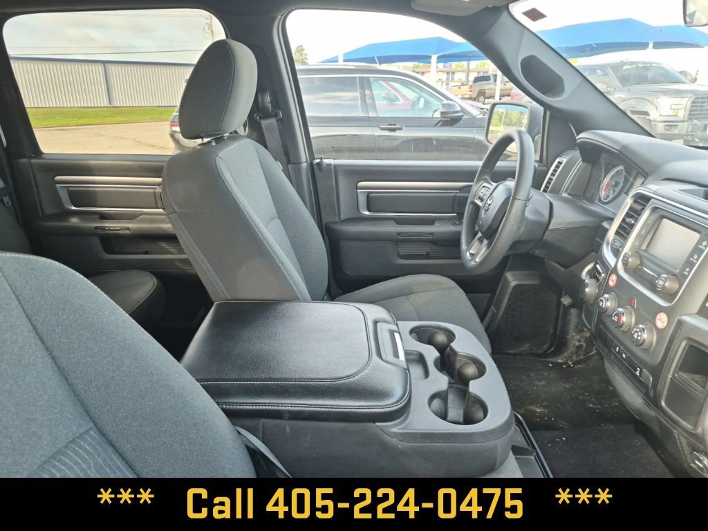 Used 2024 RAM 1500 Classic Warlock RWD image 19