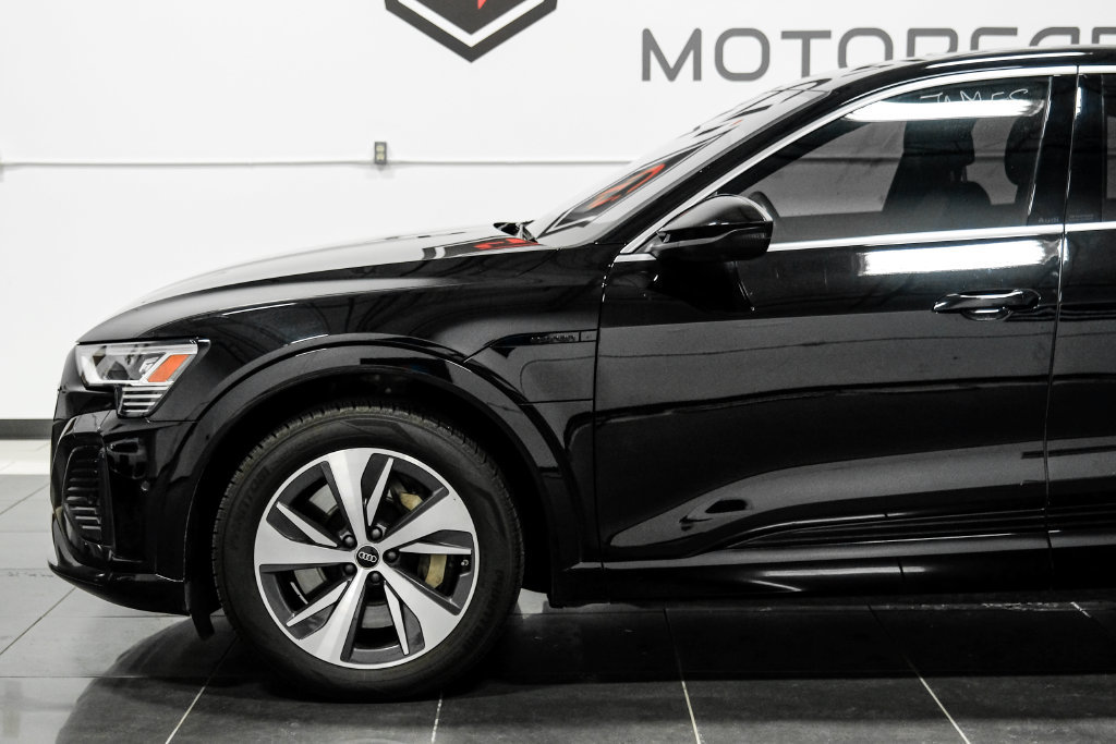Used 2024 Audi Q8 e-tron Premium Plus w/ Premium Plus Package AWD/4WD image 13