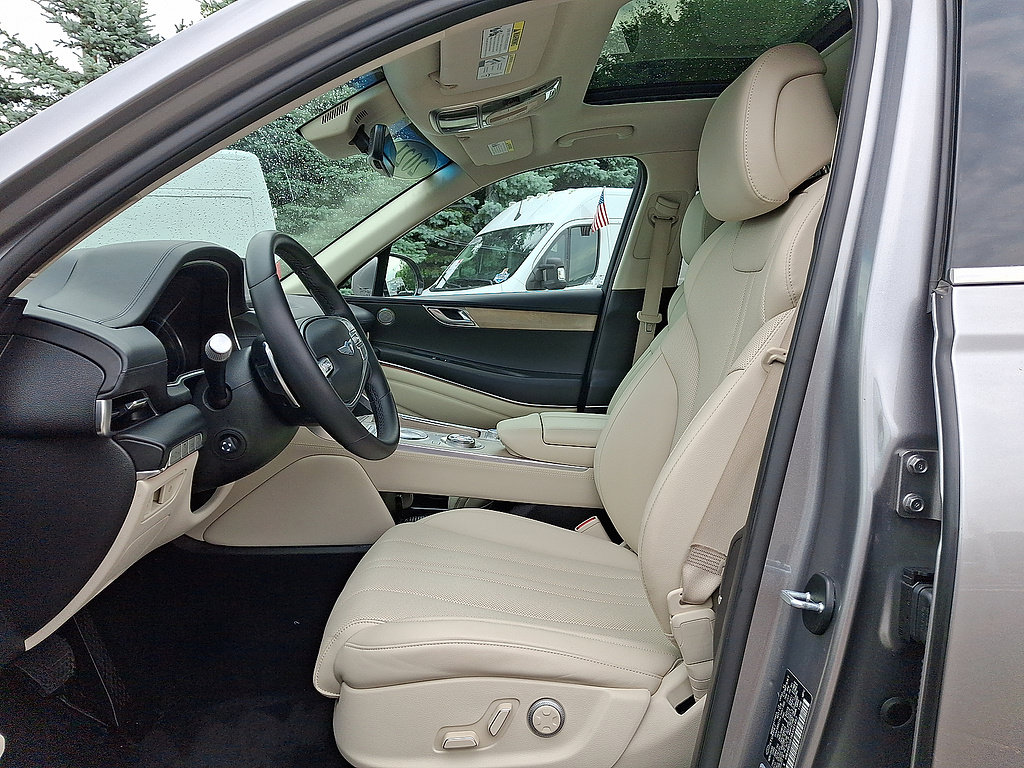 Used 2021 Genesis GV80 2.5T AWD/4WD image 3