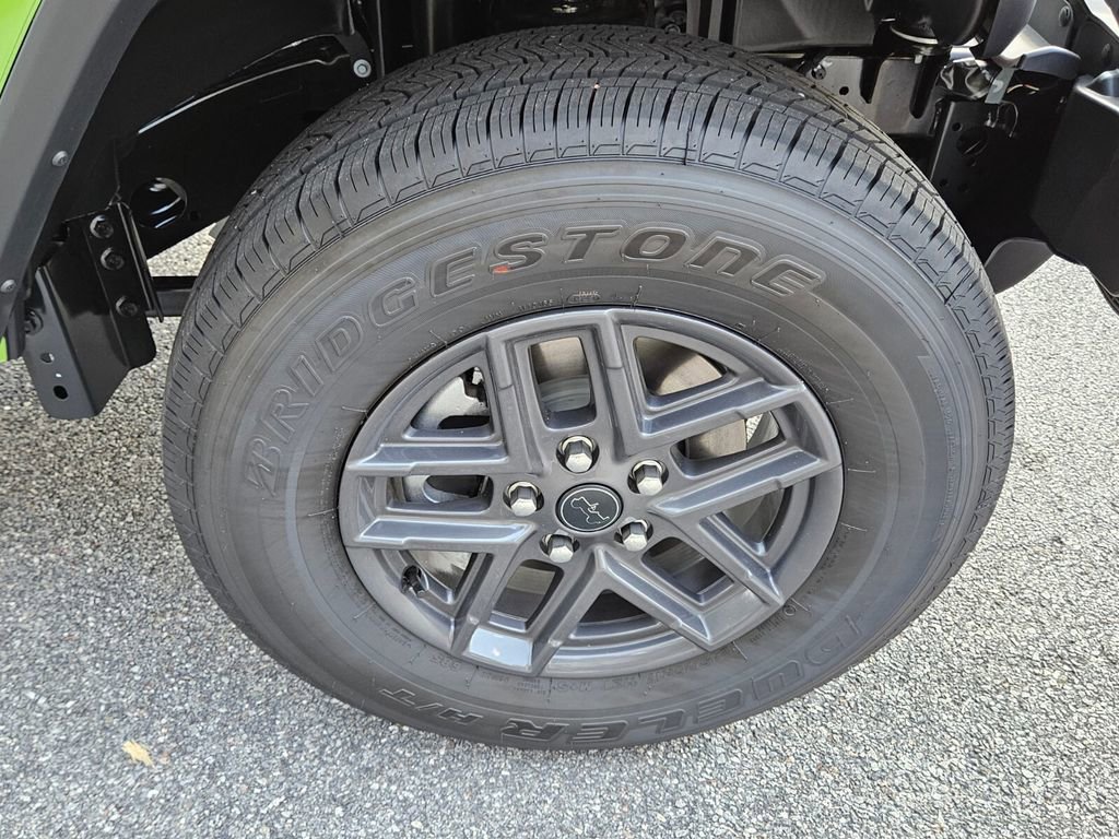 New 2025 Jeep Gladiator Sport AWD/4WD image 17