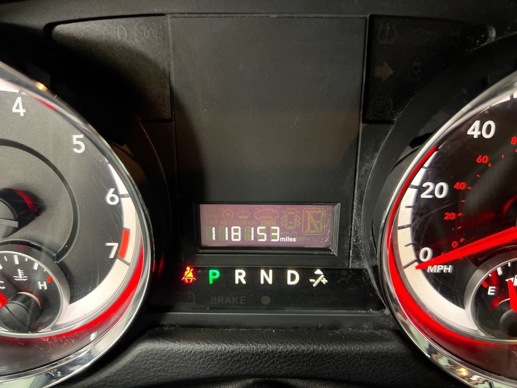 Used 2017 Dodge Grand Caravan SXT FWD image 13