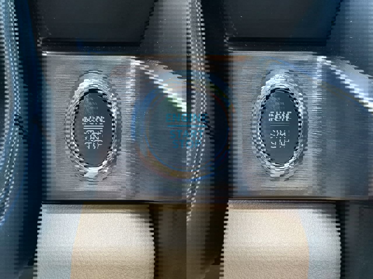 Used 2025 Ford F450 Lariat w/ Lariat Ultimate Package AWD/4WD image 27