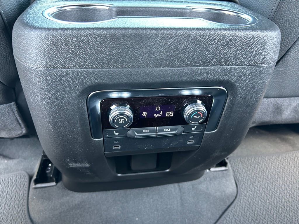 New 2026 GMC Yukon Denali image 41