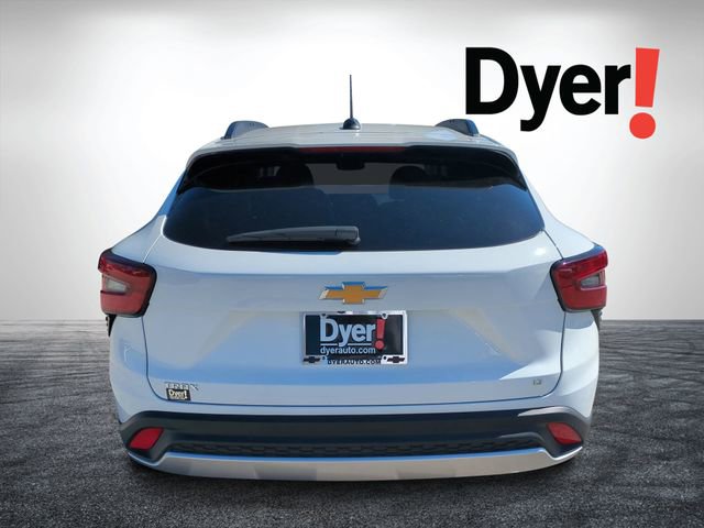 Certified 2025 Chevrolet Trax LT w/ LT Convenience Package image 4