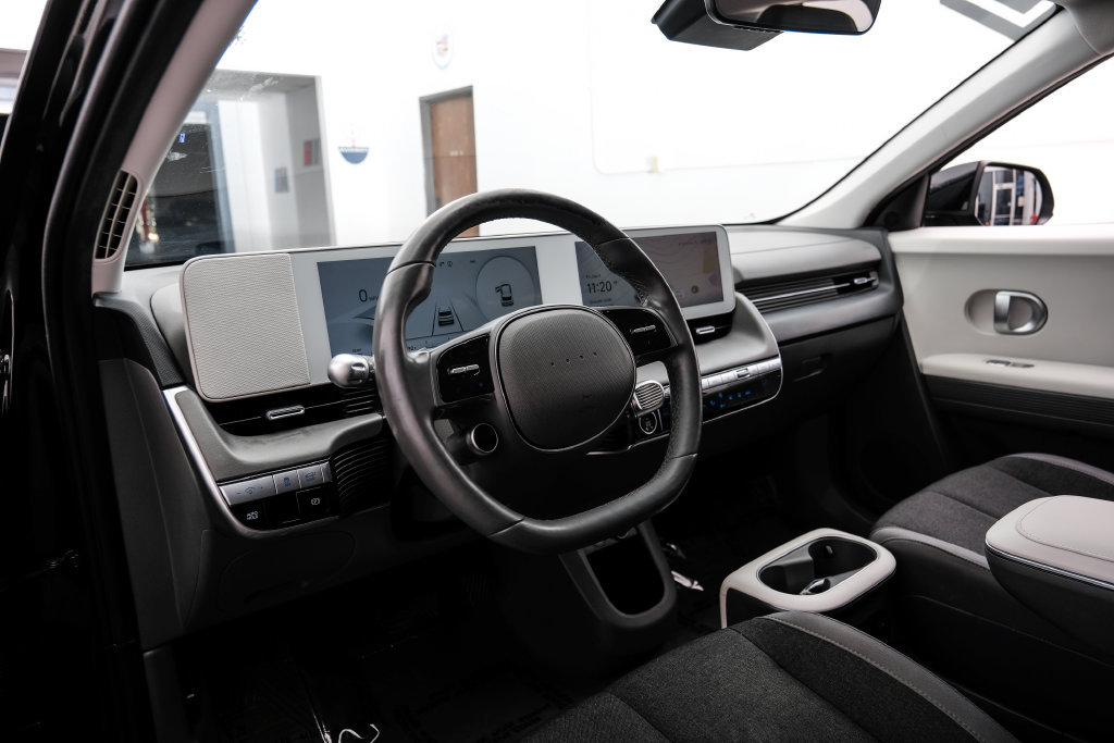 Used 2024 Hyundai Ioniq 5 SEL RWD image 3