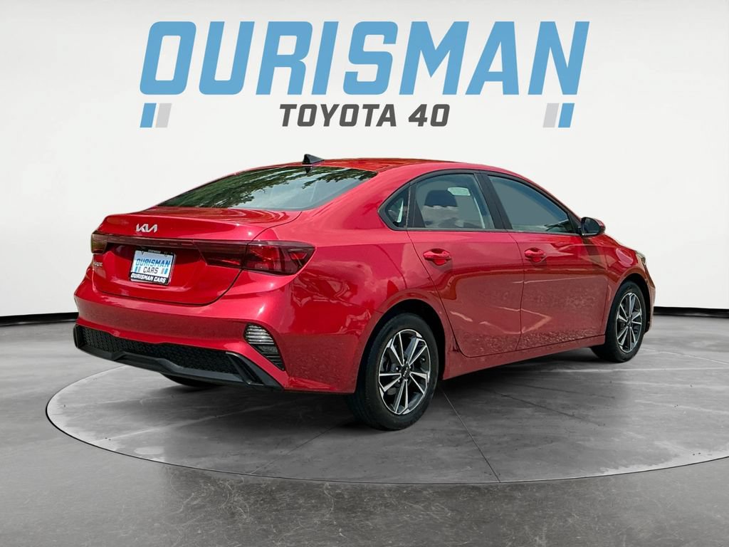 Used 2024 Kia Forte LXS FWD image 7