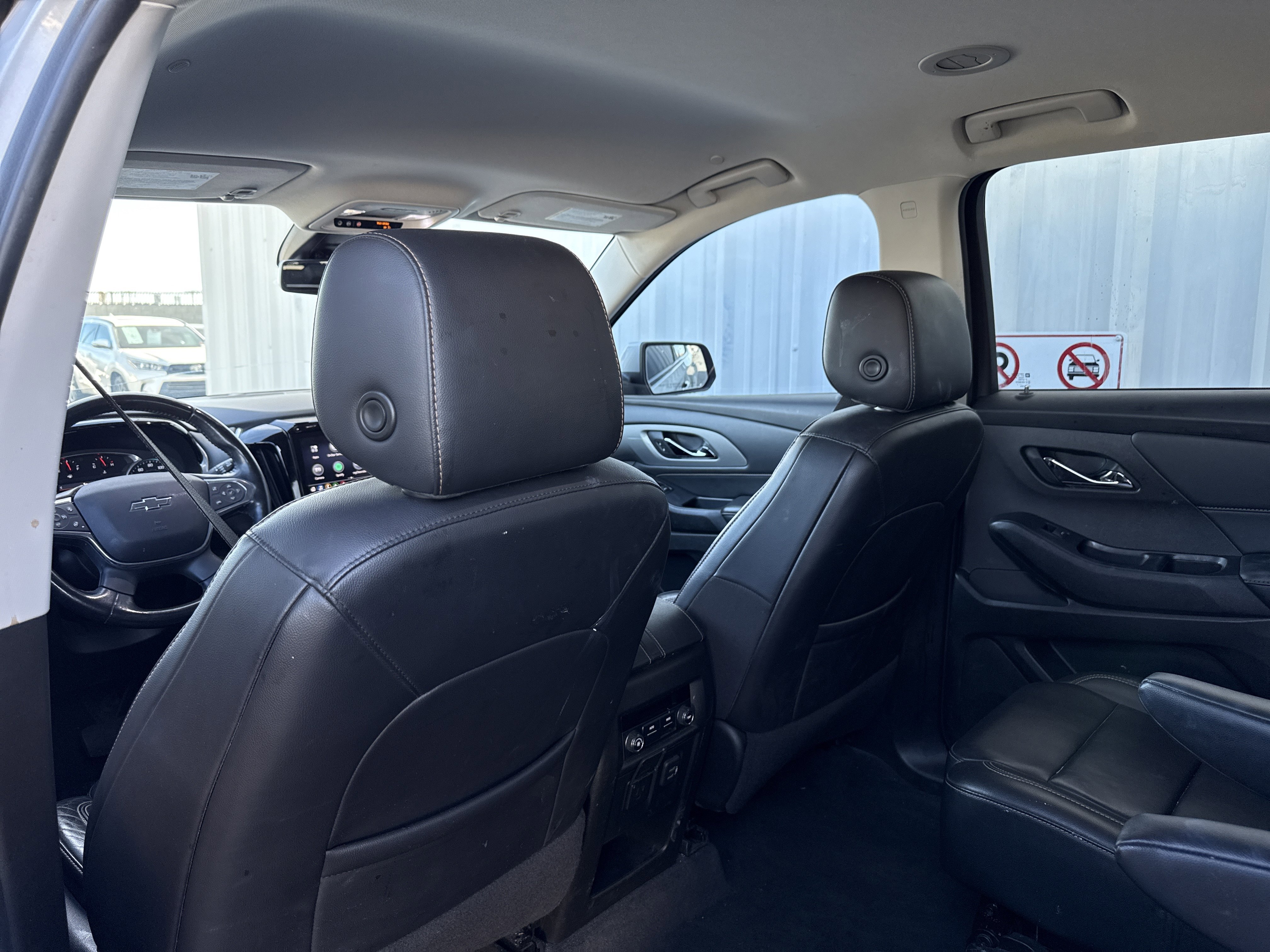 Used 2021 Chevrolet Traverse RS image 24