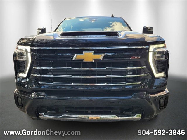 New 2025 Chevrolet Silverado 2500 LT w/ Z71 Chrome Sport Edition image 8