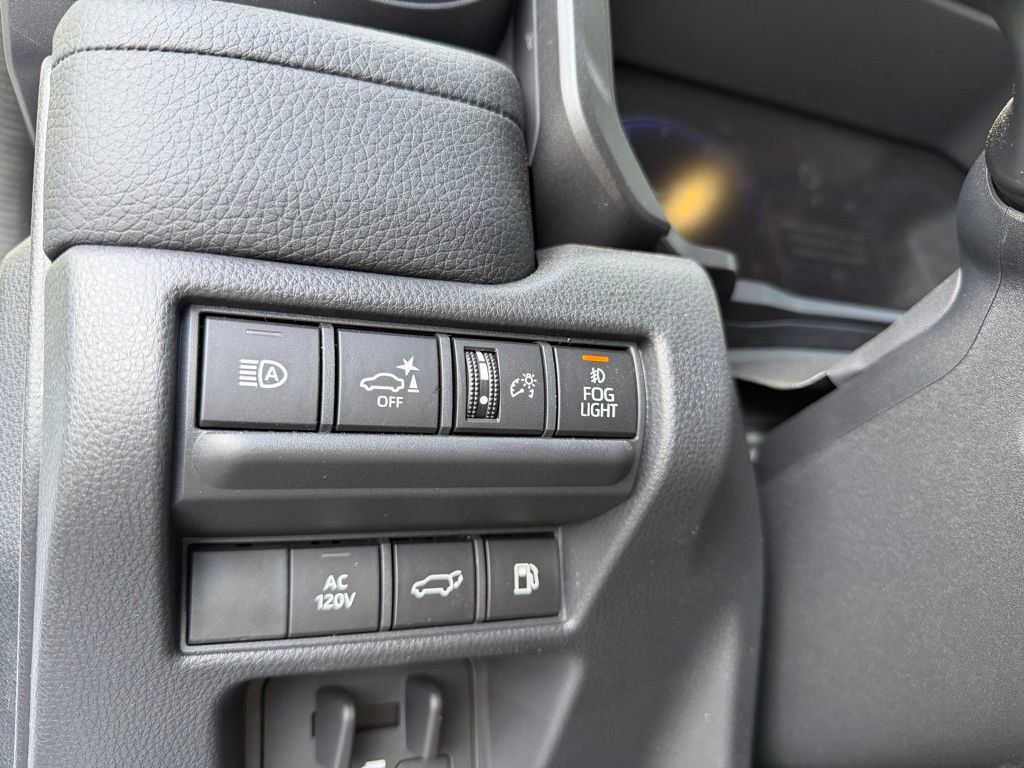 Used 2026 Toyota Land Cruiser w/ Premium Package image 15