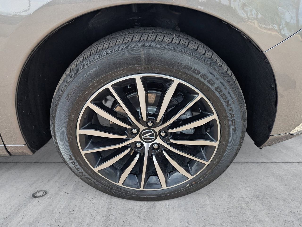 Certified 2025 Acura RDX SH-AWD w/ Advance Package image 9