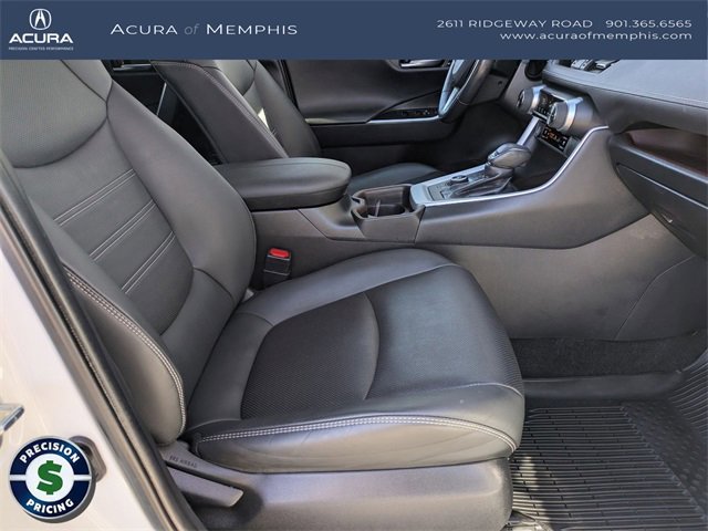 Used 2021 Toyota RAV4 Limited image 29