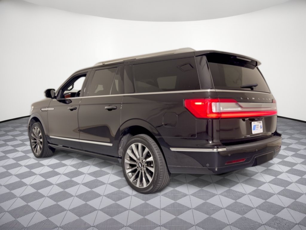 Used 2021 Lincoln Navigator L Reserve w/ Luxury Package AWD/4WD image 3