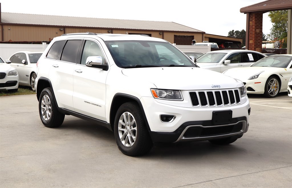 Used 2014 Jeep Grand Cherokee Limited w/ Trailer Tow Group IV AWD/4WD image 7