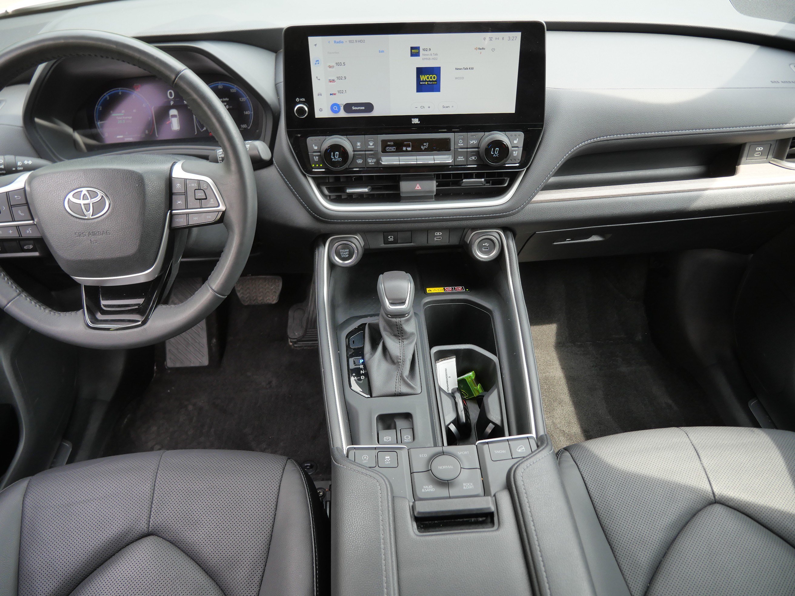 Certified 2024 Toyota Grand Highlander AWD image 11