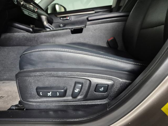 Used 2017 Lexus ES 350 w/ Premium Package image 16