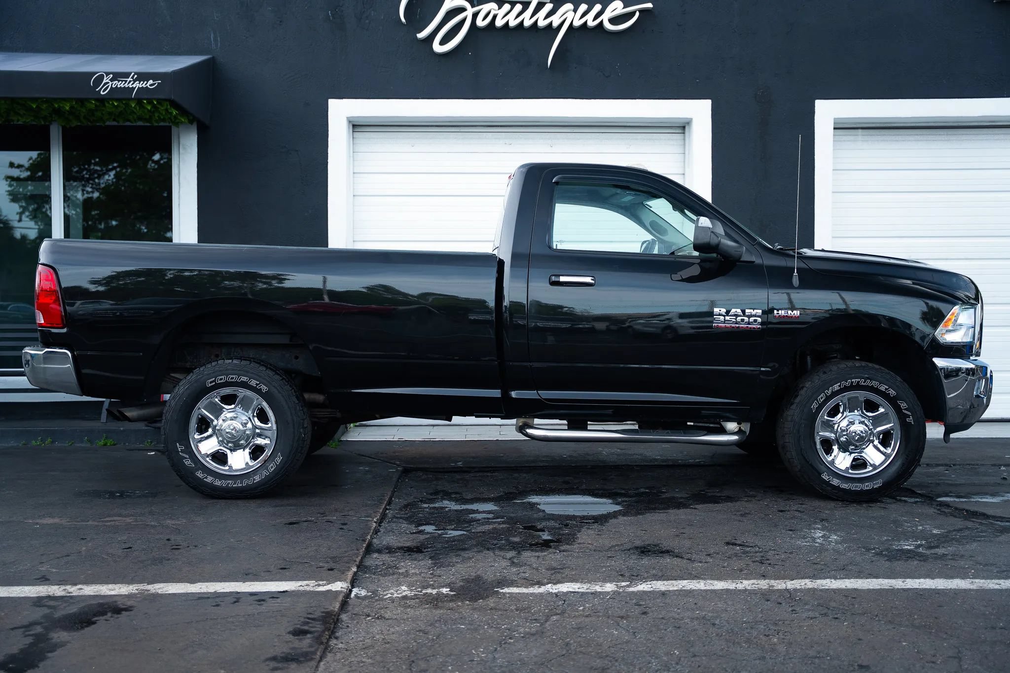 Used 2018 RAM 3500 SLT w/ Snow Chief Group AWD/4WD image 7