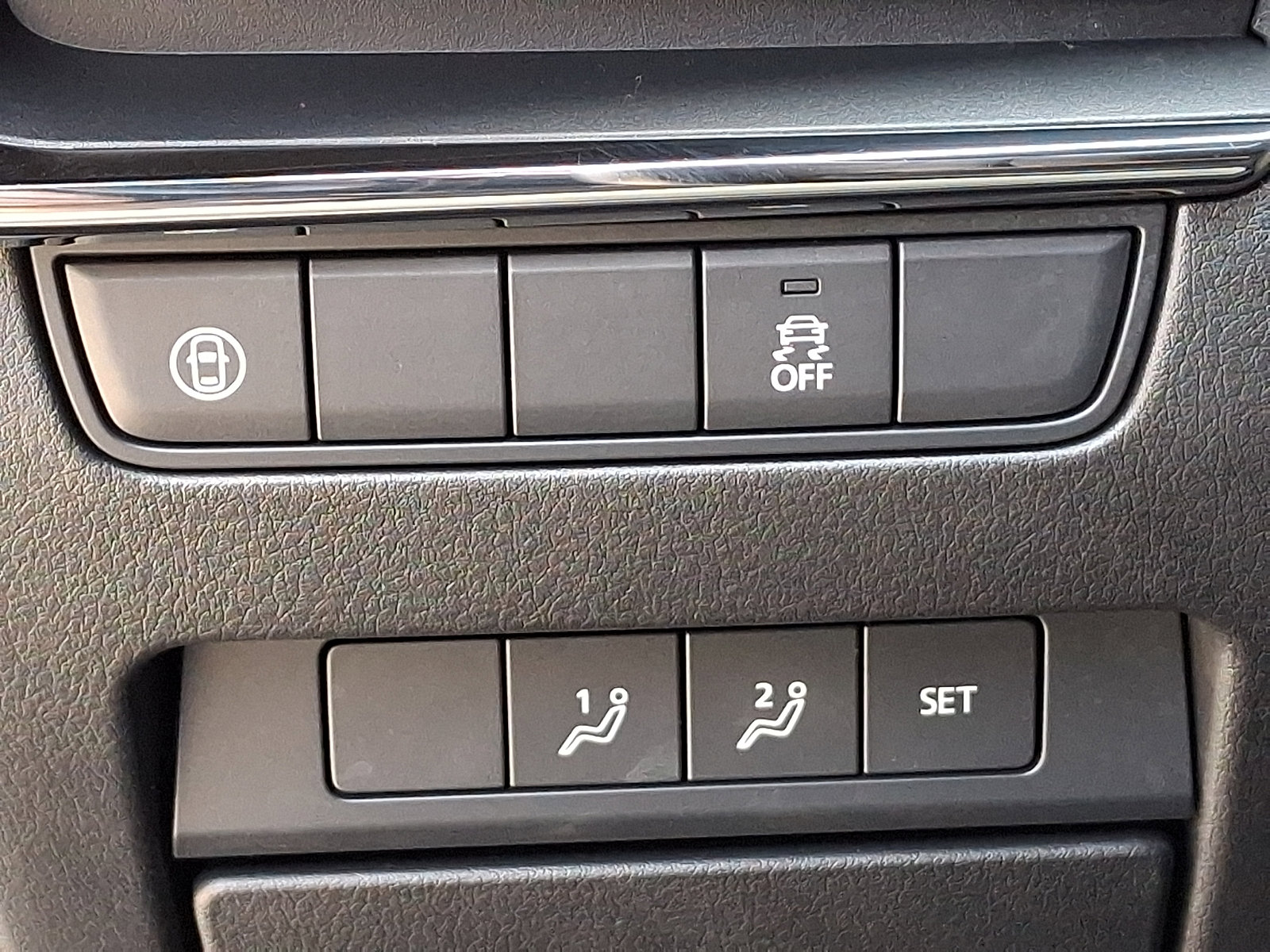 Used 2019 MAZDA MAZDA3 Hatchback w/ Preferred Package image 24