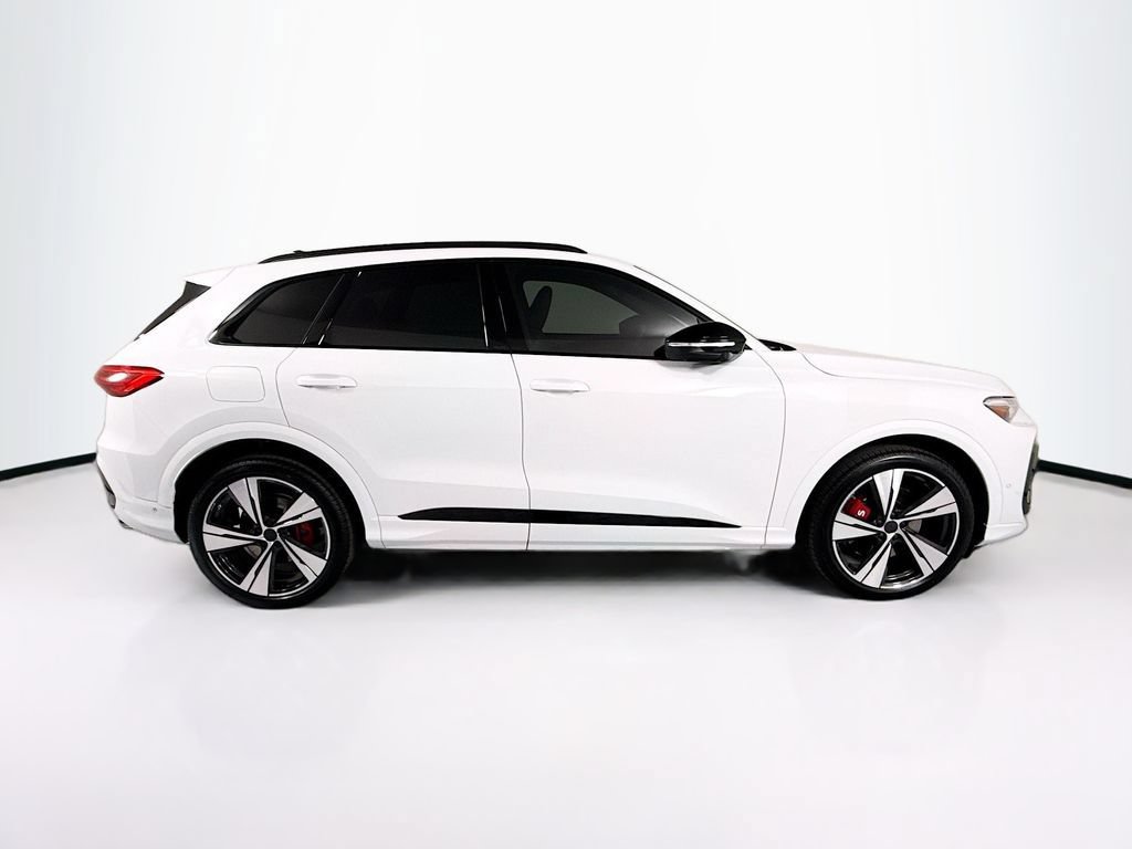 New 2026 Audi SQ5 Premium Plus AWD/4WD image 4