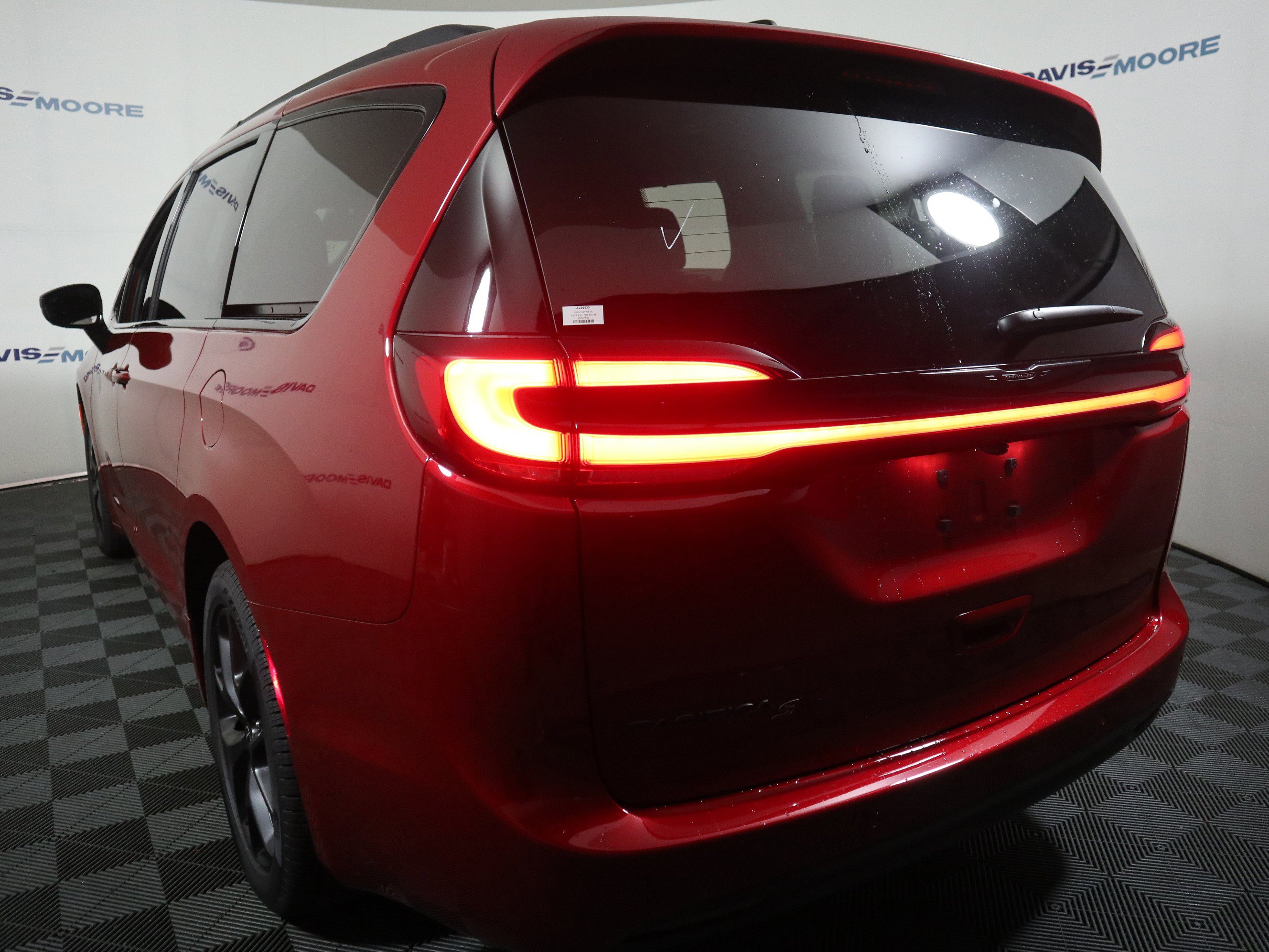 New 2026 Chrysler Pacifica Select image 9