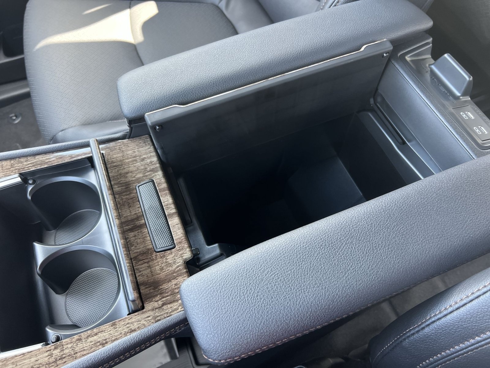 New 2026 Toyota Sienna Limited AWD/4WD image 22