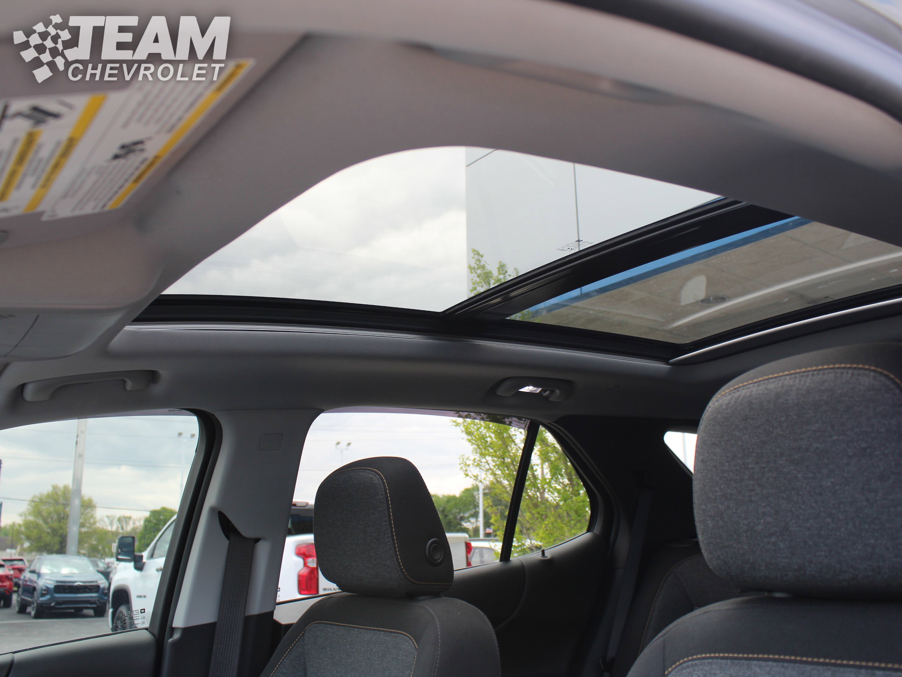 Used 2023 Chevrolet Equinox LT AWD/4WD image 12