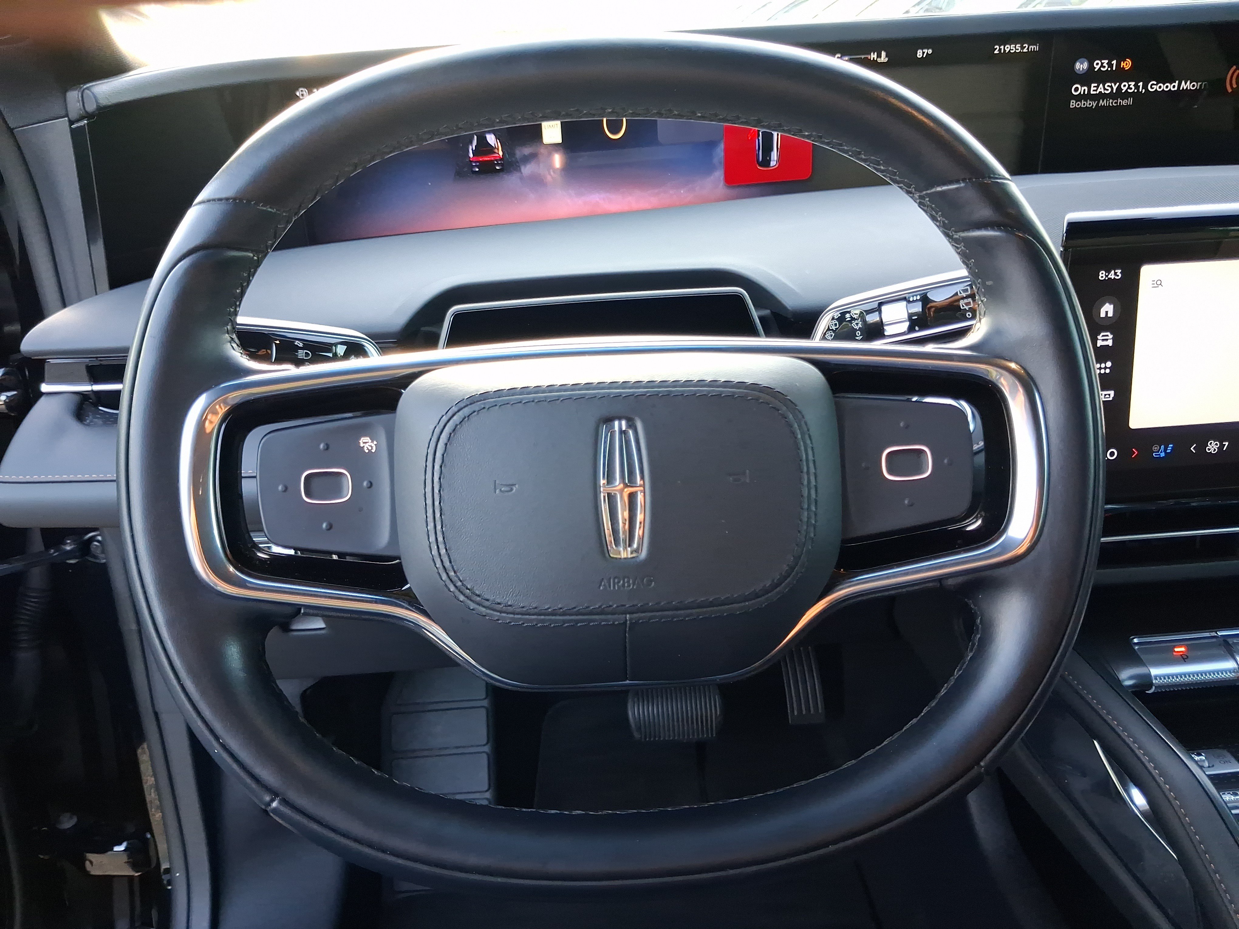 Certified 2024 Lincoln Nautilus Reserve w/ Jet Appearance Package (87T) AWD/4WD image 15