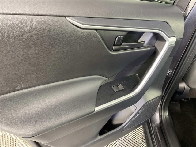 Used 2025 Toyota RAV4 LE image 23