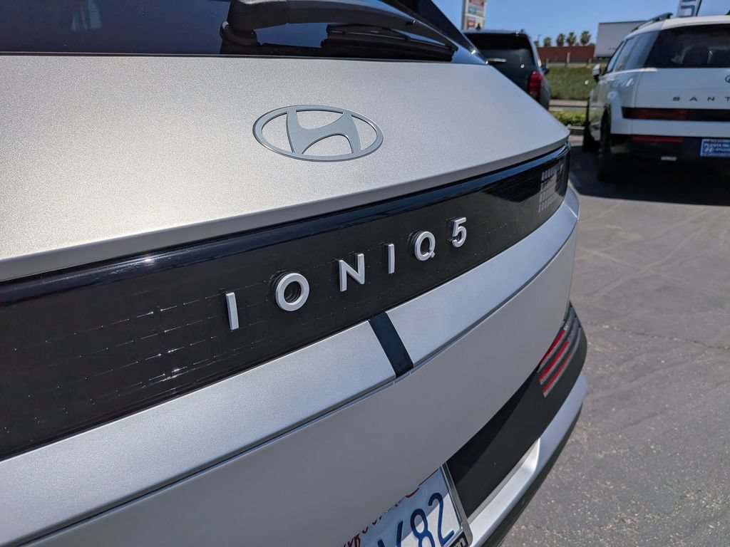 Certified 2025 Hyundai Ioniq 5 SEL RWD image 10