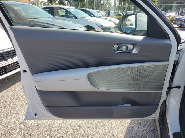 New 2025 Hyundai Ioniq 6 SEL image 13