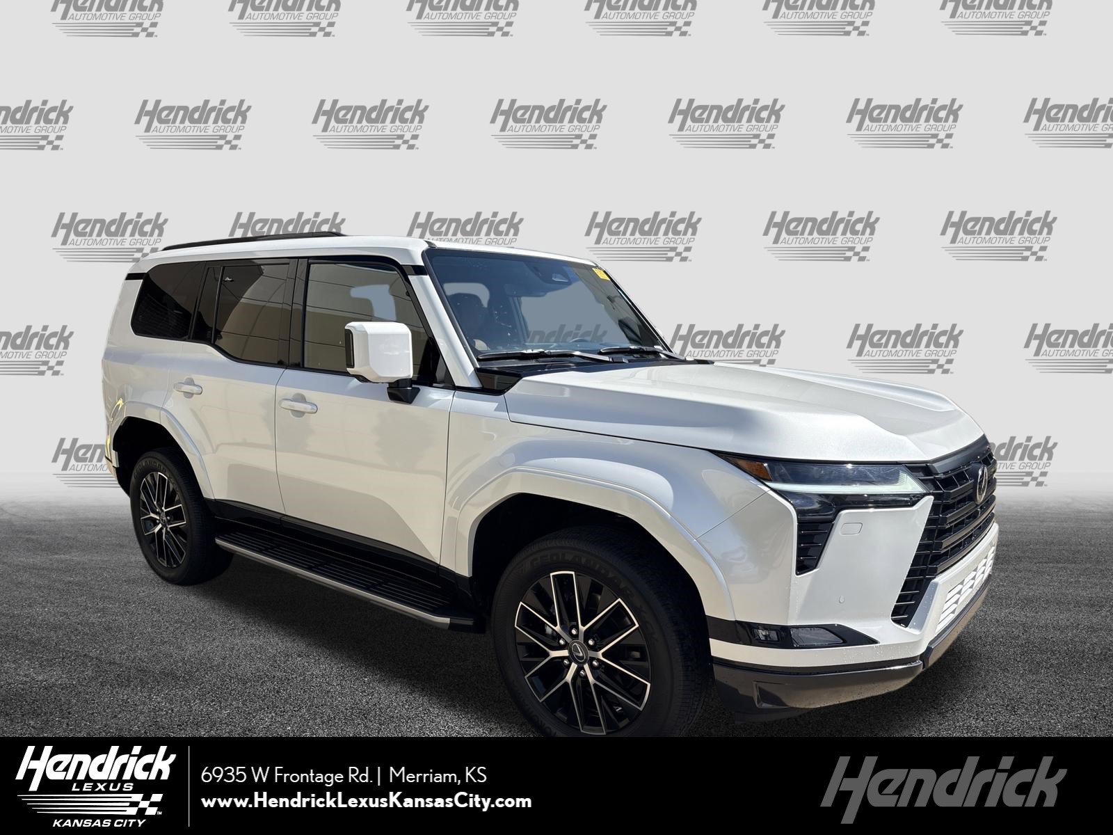 Used 2025 Lexus GX 550 w/ Cold Area Package AWD/4WD image 1