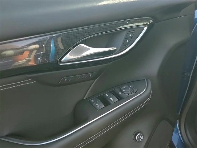 Used 2023 Buick Envision Essence image 13