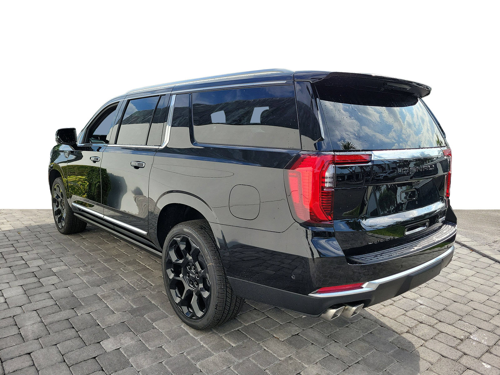 New 2026 GMC Yukon XL Denali AWD/4WD image 4