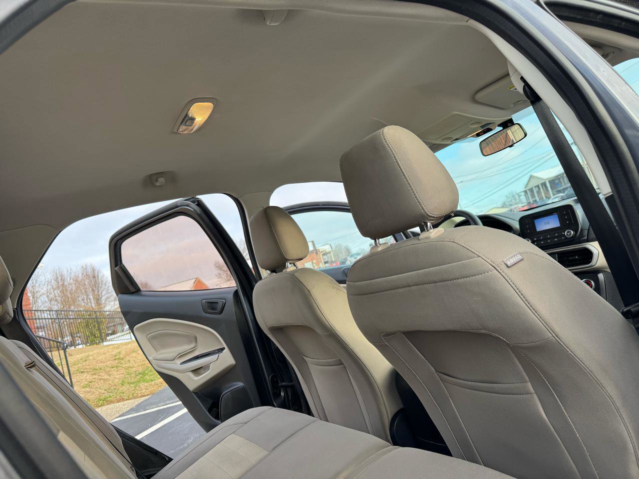 Used 2018 Ford EcoSport S FWD image 27