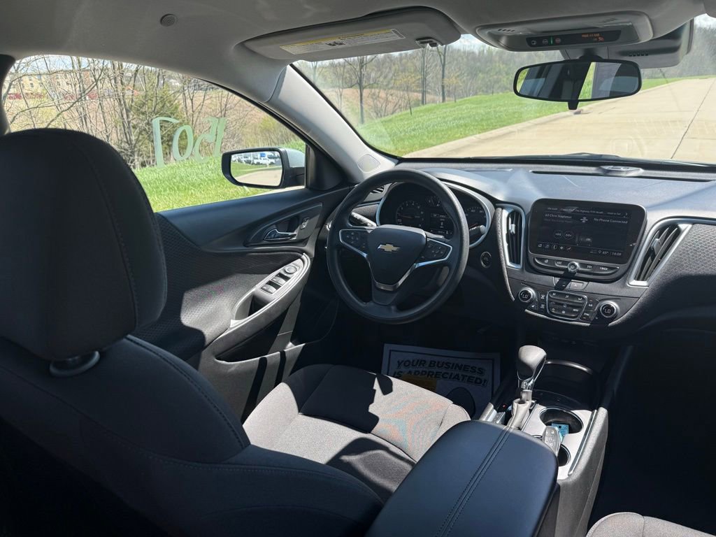Used 2024 Chevrolet Malibu LT image 20
