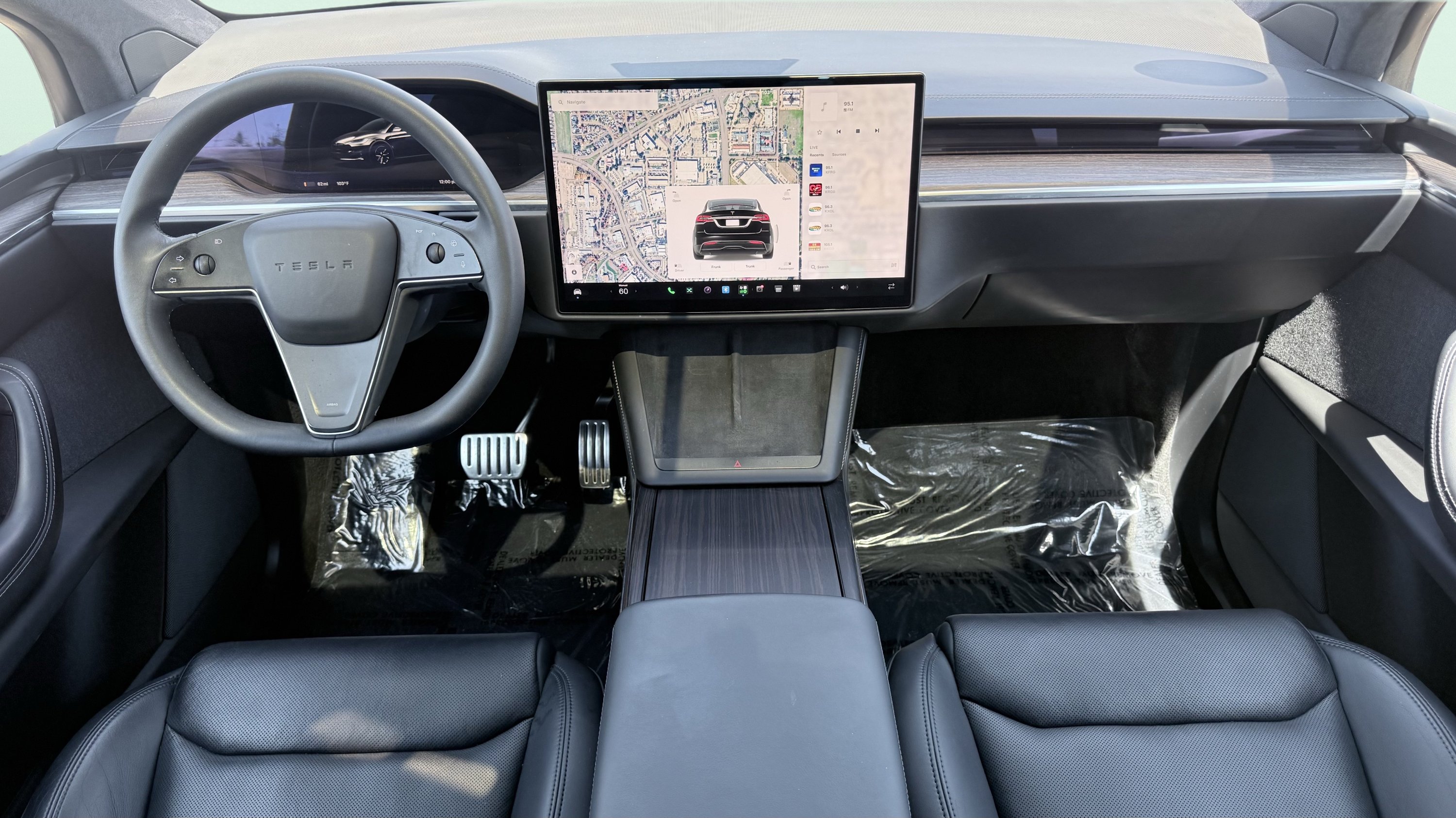 Used 2021 Tesla Model X Long Range AWD/4WD image 3