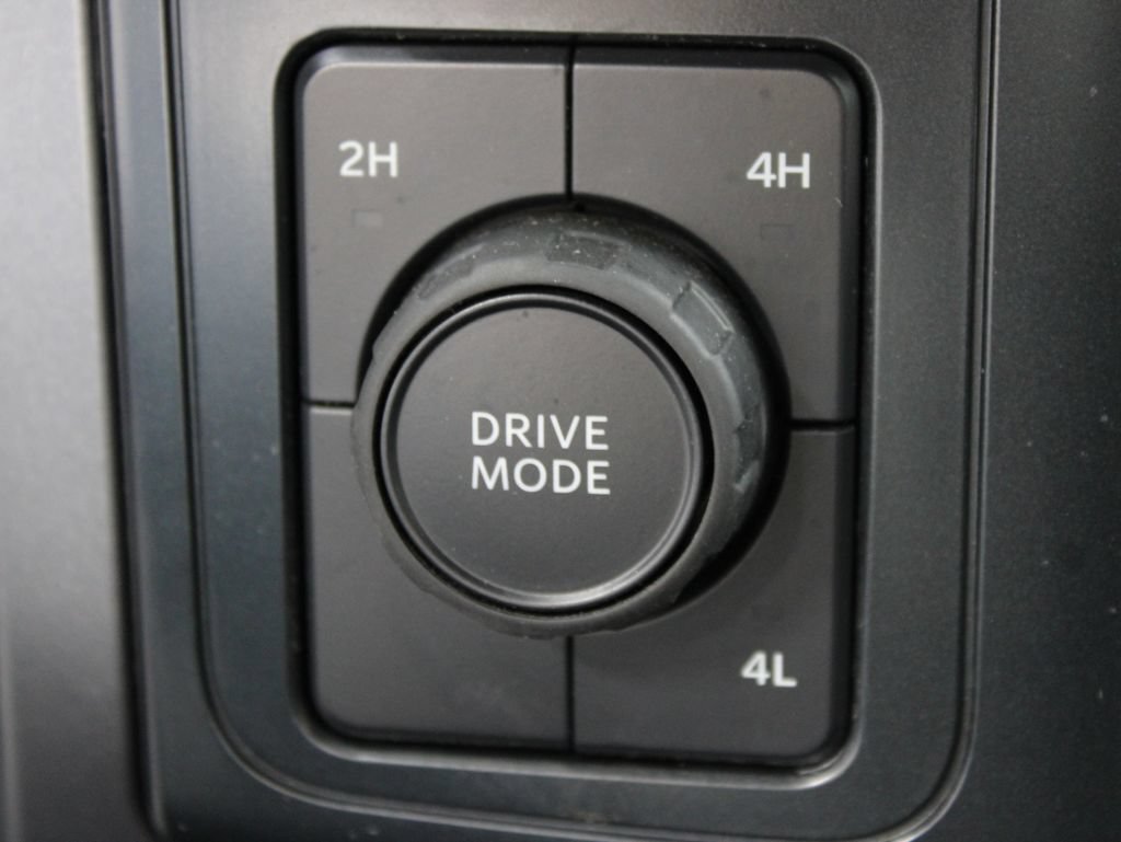 Used 2025 Ford F150 XLT w/ Equipment Group 301A Standard AWD/4WD image 48