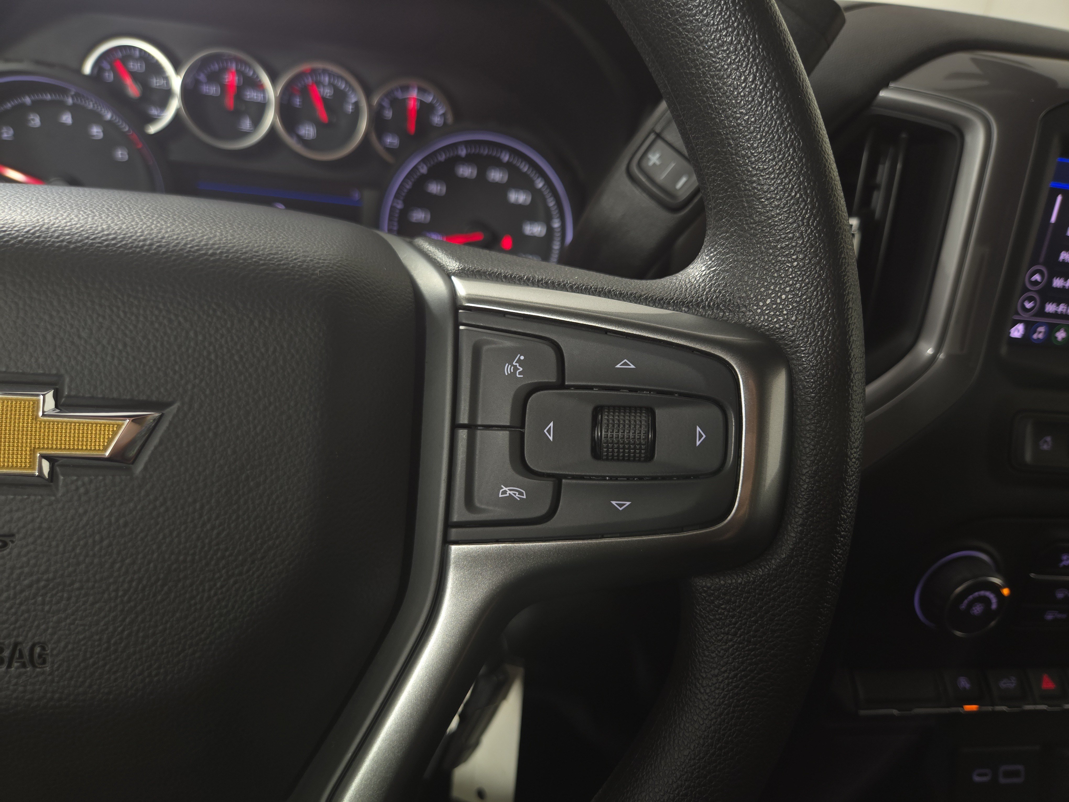 Certified 2022 Chevrolet Silverado 1500 Custom w/ Safety Confidence Package AWD/4WD image 16