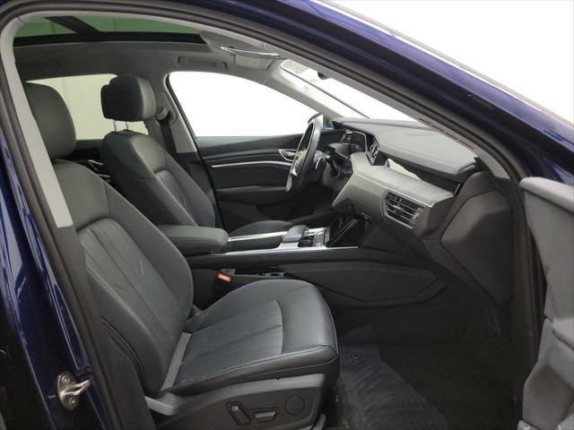 Used 2021 Audi e-tron Premium w/ Towing Package image 19