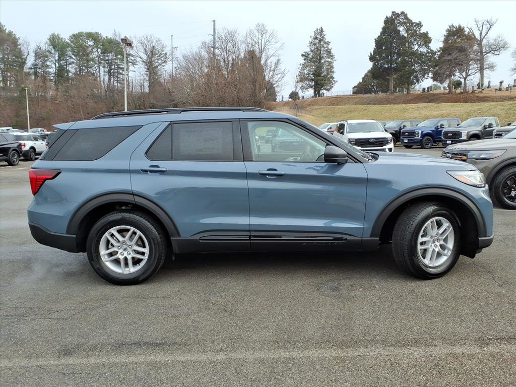 New 2026 Ford Explorer Active image 4