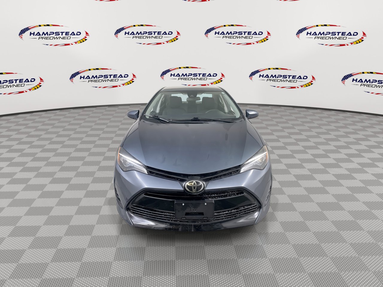 Used 2018 Toyota Corolla LE image 3