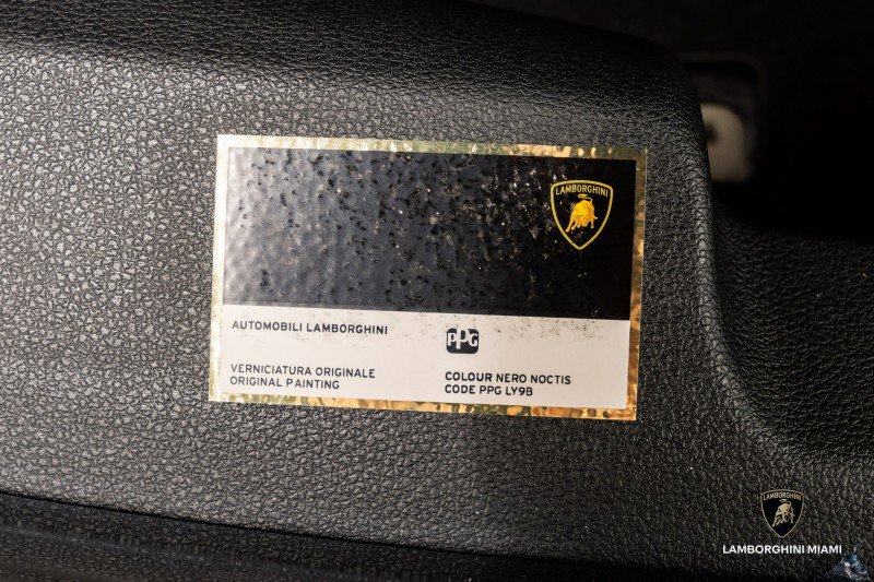 Used 2021 Lamborghini Urus image 18