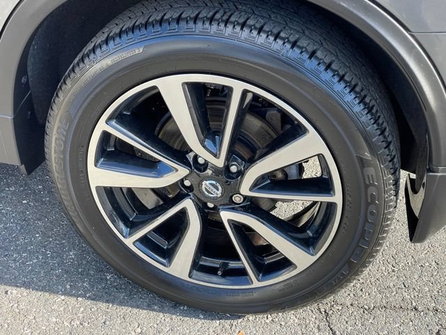 Used 2018 Nissan Rogue SL w/ Premium Package AWD/4WD image 28