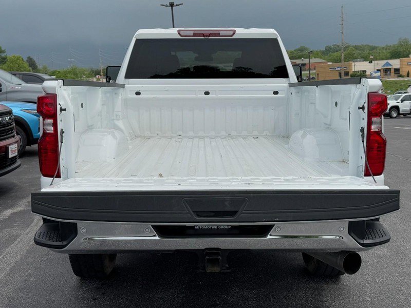 Used 2025 Chevrolet Silverado 2500 LT w/ Safety Package AWD/4WD image 5