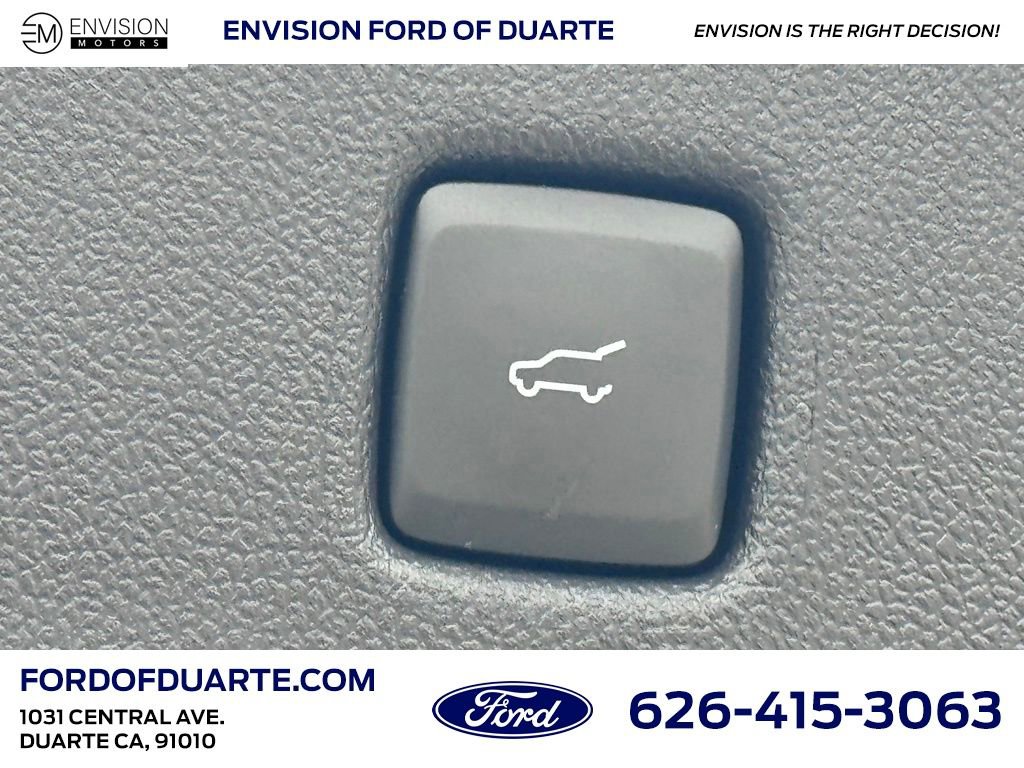New 2024 Ford Escape SE w/ PHEV Premium Package image 15