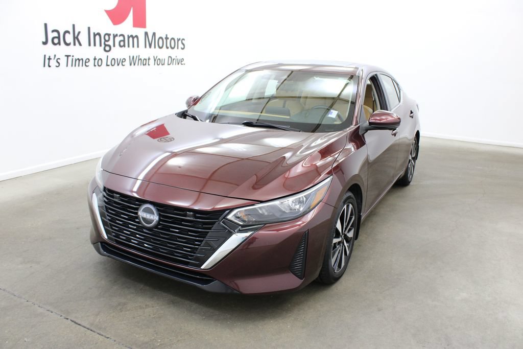 Used 2024 Nissan Sentra SV w/ SV Premium Package FWD image 2
