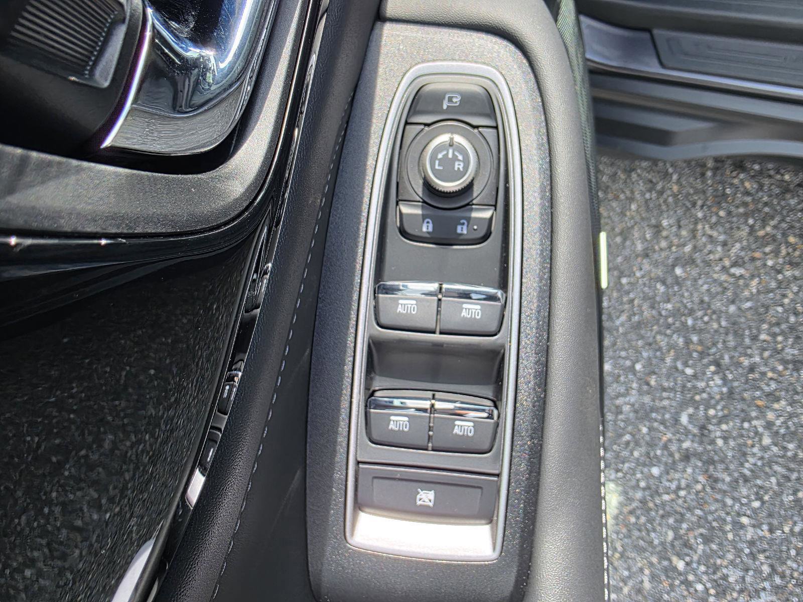 New 2025 Subaru Outback Touring image 10